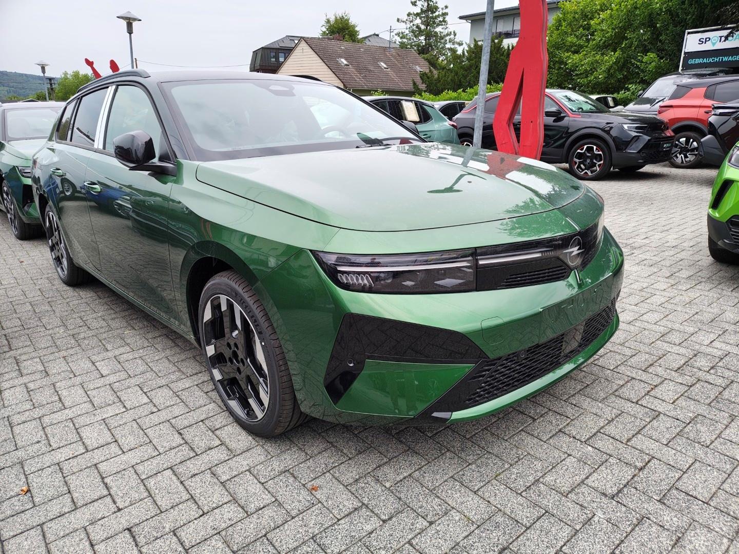 Opel Astra Electric Sports Tourer