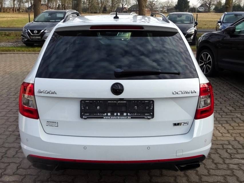 Fahrzeugabbildung SKODA Octavia Combi 2,0 TSI RS 230 Navi