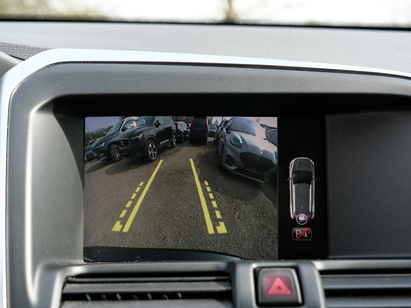Volvo XC60 Summum 2WD El. Panodach Navi Leder Digitale