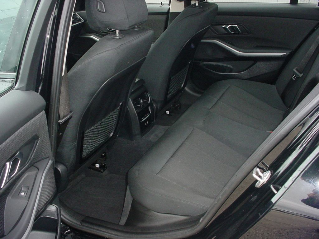 BMW 320E *Curved Display*PDC*Navi*LED foto 8