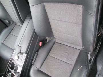 Mercedes E 220 - 6