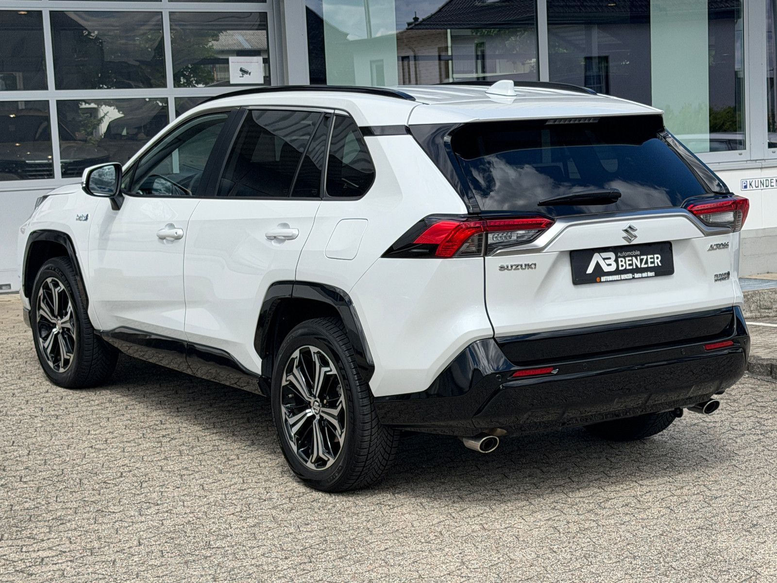 Fahrzeugabbildung Suzuki Across 2.5 Plug-In Hybrid Comfort+ E-Four/ACC/