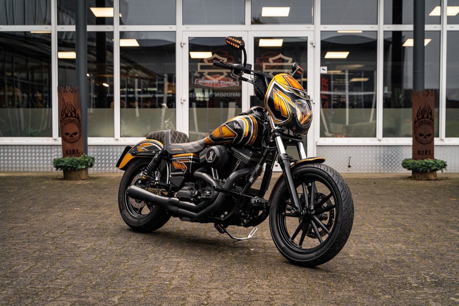 Fahrzeugabbildung Harley-Davidson Dyna Street Bob Ltd. Heinz Bikes Clubstyle 1of1