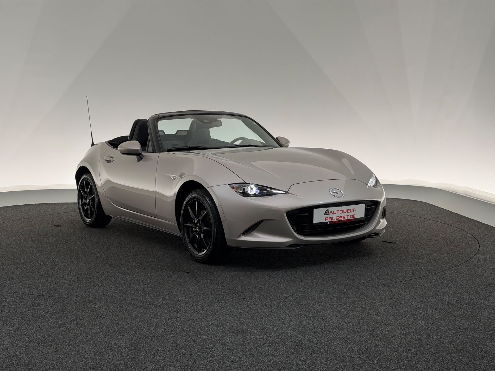 Gebrauchtwagen Mazda MX-5 MX-5 1.5 SKYACTIV*ADVANTAGE*LED-SHZ-SPUR-PDC-DAB in Fulda