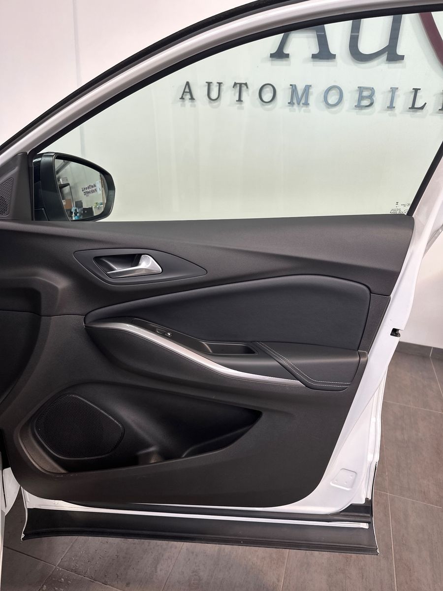 Fahrzeugabbildung Opel Grandland X 1.5 D Automatik Elegance NAV+MATRIX