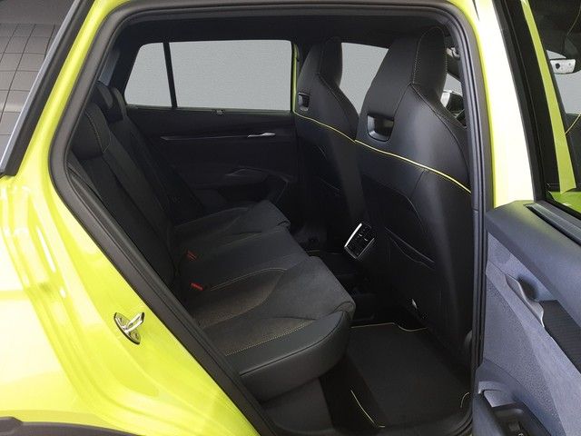Fahrzeugabbildung Skoda Elroq RS Matrix HuD AHK Kamera ACC SHZ Navi