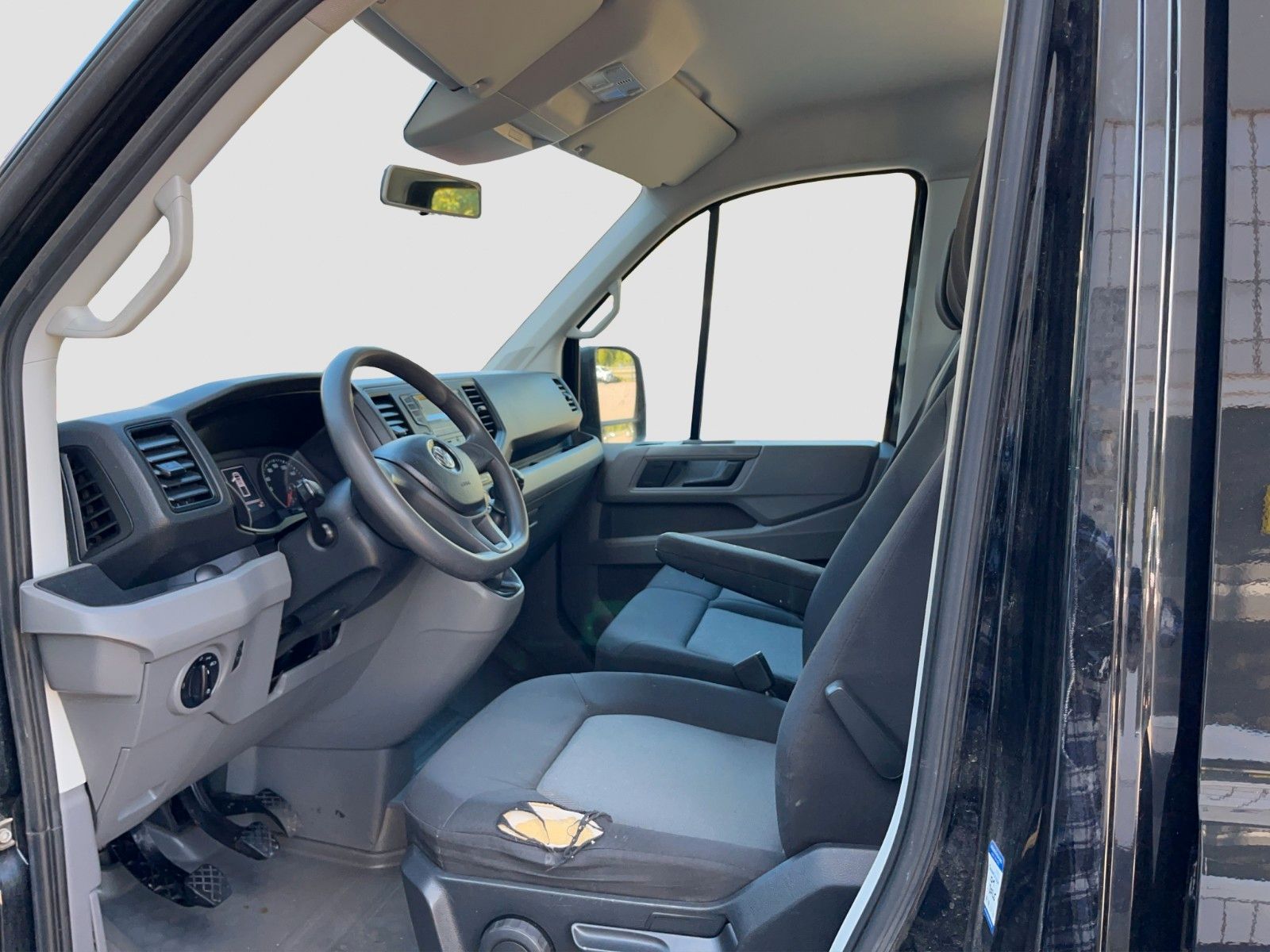 Fahrzeugabbildung Volkswagen Crafter Pritsche Pritsche DOKA lang L3 RWD