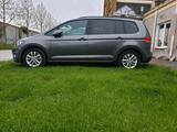 Volkswagen WV Touran-Comfortline 7 Sitzer T - Volkswagen Touran mit Diesel-Antrieb: Limousine