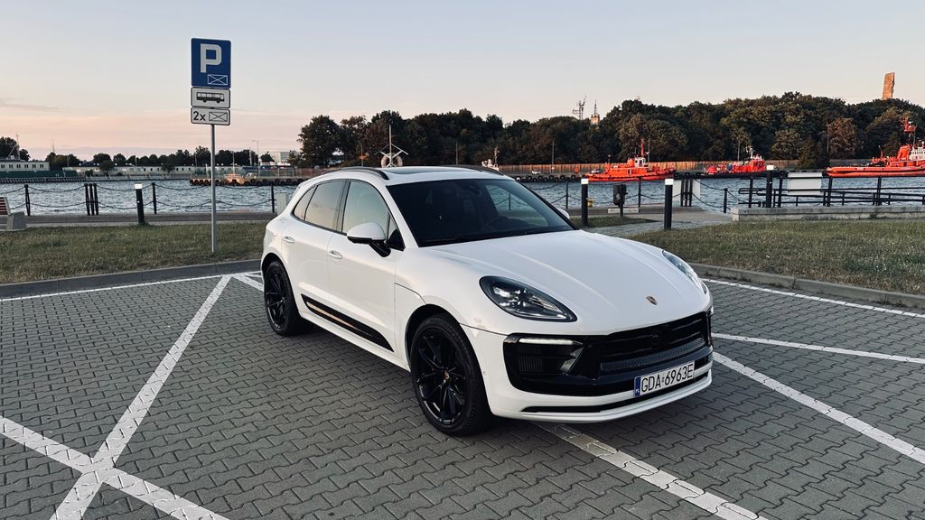 PORSCHE Macan 2024