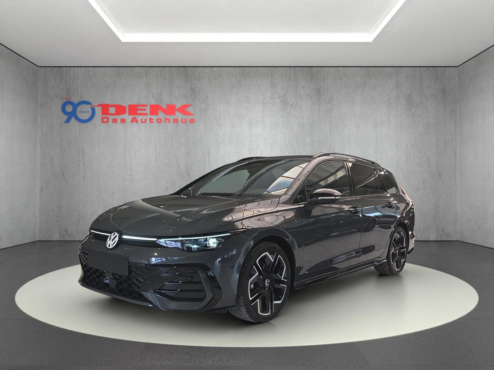 Volkswagen Golf VIII Var. R-Line 1.5 eTSI DSG*AHK*IQ.LIGHT*