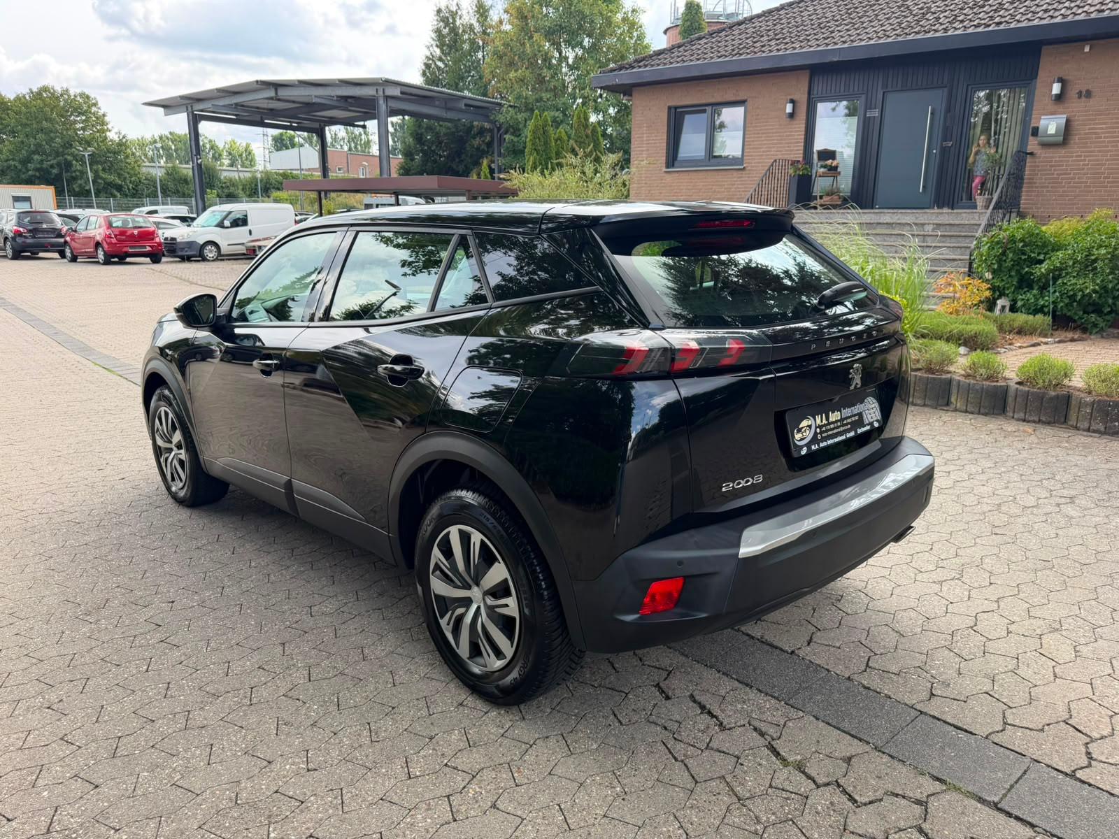 Peugeot 2008 Active*KLIMA*SHZ*NAV*KAM*