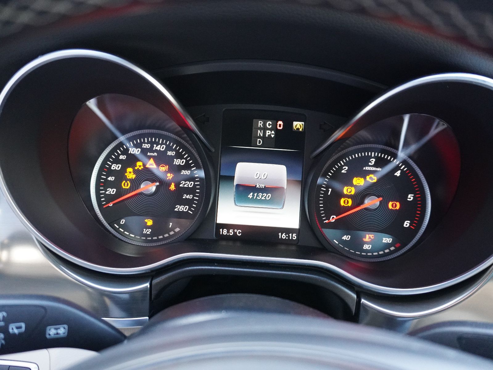 Fahrzeugabbildung Mercedes-Benz V 250 d EXCLUSIVE EDITION