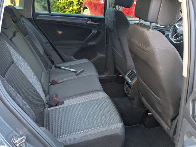 Fahrzeugabbildung Volkswagen Tiguan Life Active 1,5 l TSI DSG Active