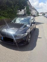 BMW 320 d xDrive Touring 8fach bereift+SHZ+Curved
