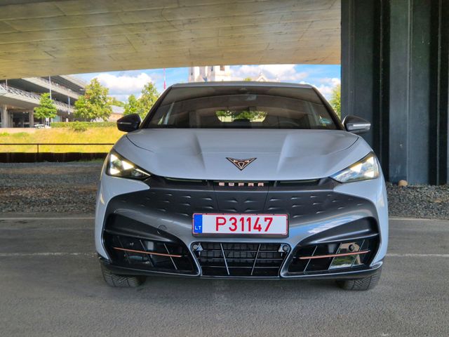 CUPRA Tavascan