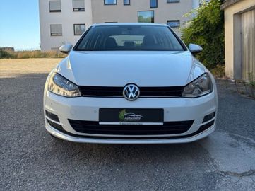 Volkswagen Golf - 3