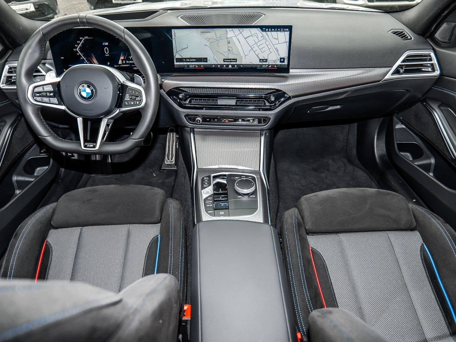 BMW 330i xDrive Touring M Sport HUD PANO ACC AHK LED