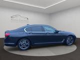 BMW 725d HUD/DISPLAY/360/LED/KEY/DDC/HIFI - BMW 7er Reihe: Limousine