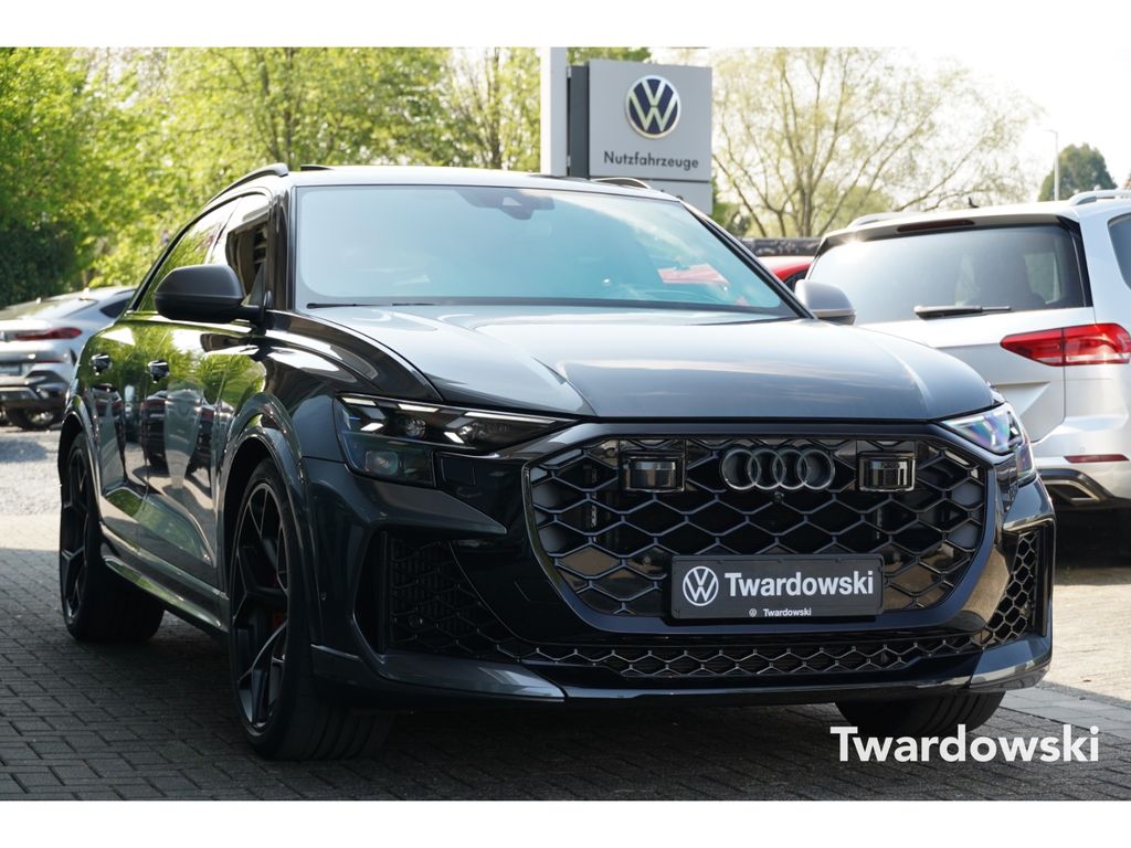 Image of Audi RSQ8