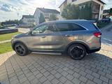 Kia Sorento 2.2 CRDi AWD Platinum Edition Automa... - Kia Sorento von privat