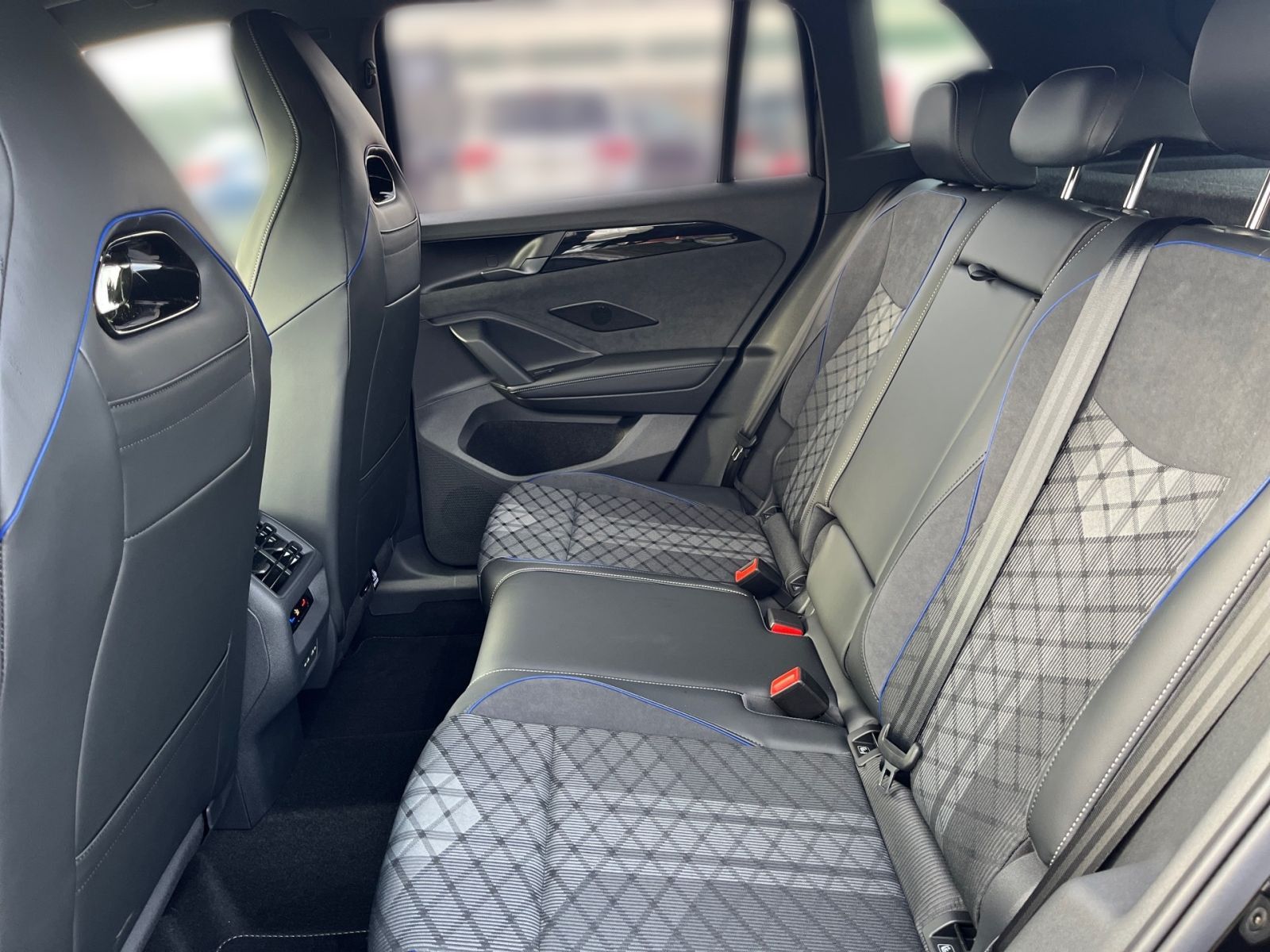 Volkswagen Tiguan - Bild 12