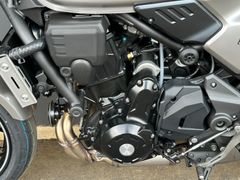KAWASAKI Z 650 RS ABS + 4 J. Garantie + 650€ STARTERBONUS