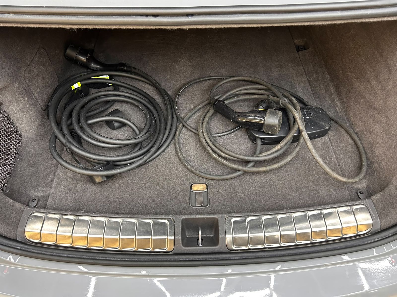 Fahrzeugabbildung NIO ET7 AWD BATTERI INKL PANO+HEAD+360+ACC+LED+AHK+