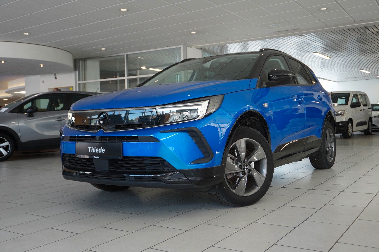 Fahrzeugabbildung Opel Grandland (X) GS SPORT 4HYBRID NAVI/LED/360°/DAB