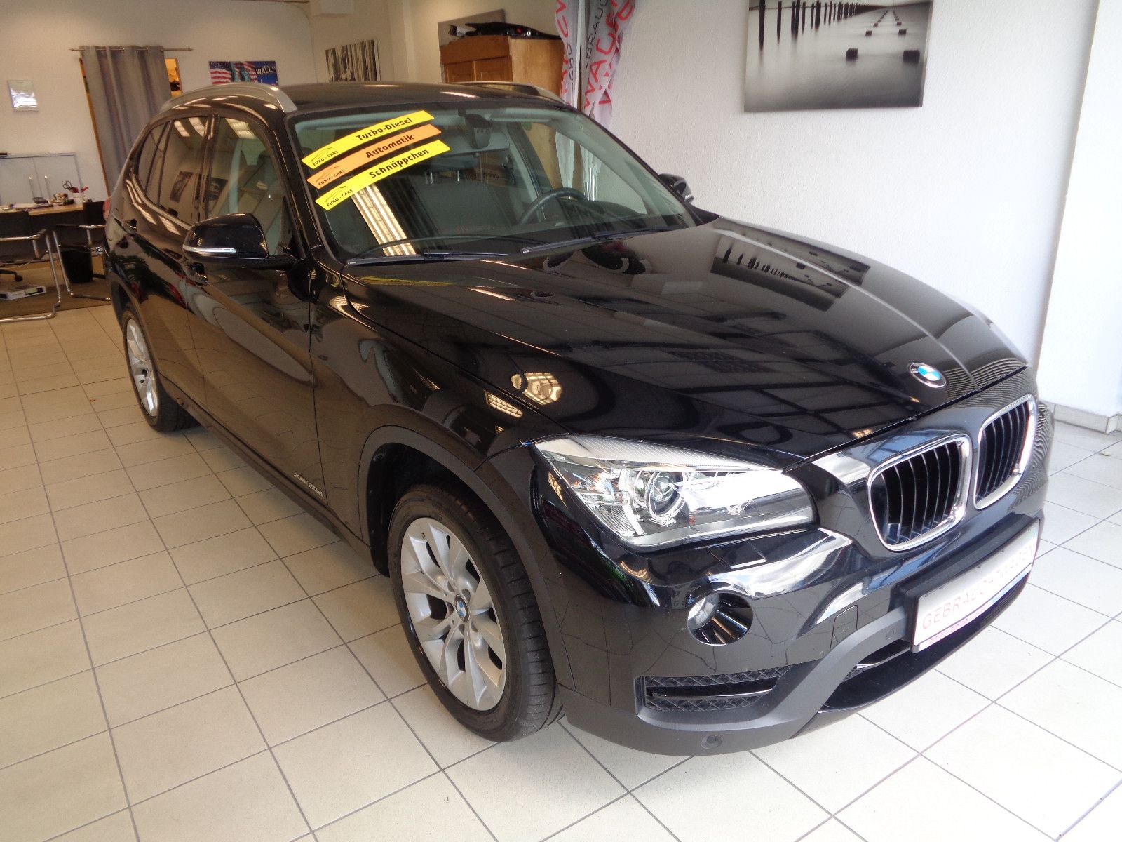 Fahrzeugabbildung BMW X1 xDrive 20d / BI-XENON / AHK /