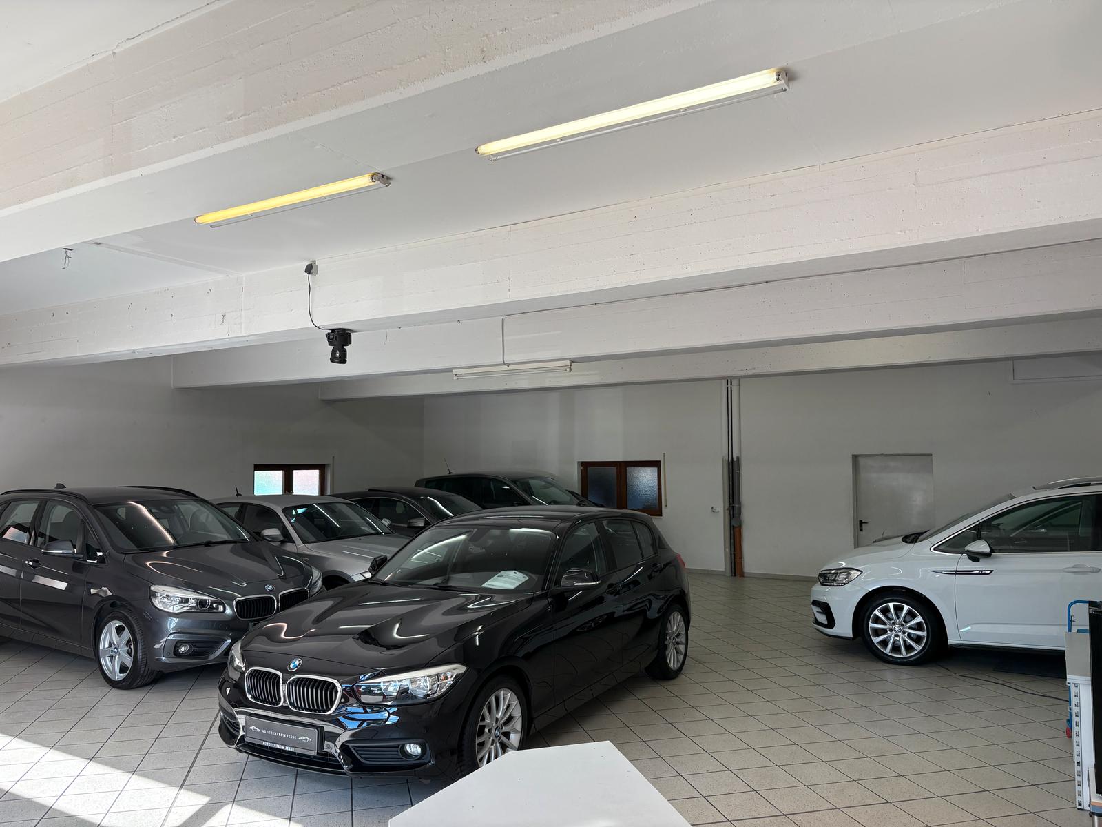showroom-image-bottom