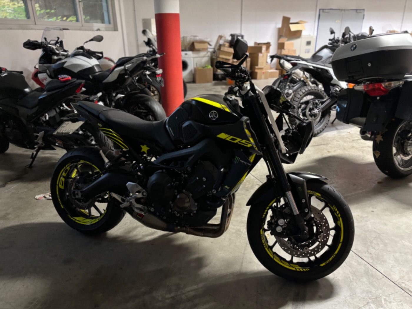 Fahrzeugabbildung Yamaha MT 09 ABS Unfallschaden