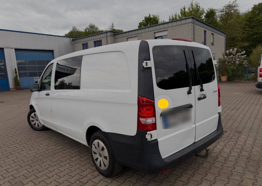 Image of Mercedes-Benz Vito