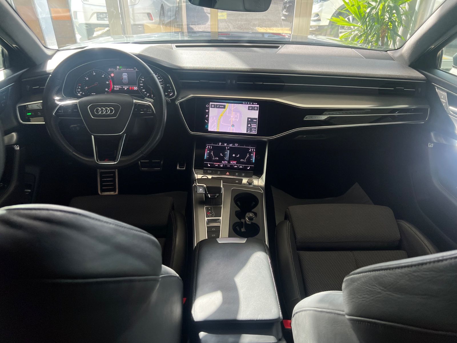 Fahrzeugabbildung Audi A6 Avant 40 TDI quattro sport S line *1.HAND*