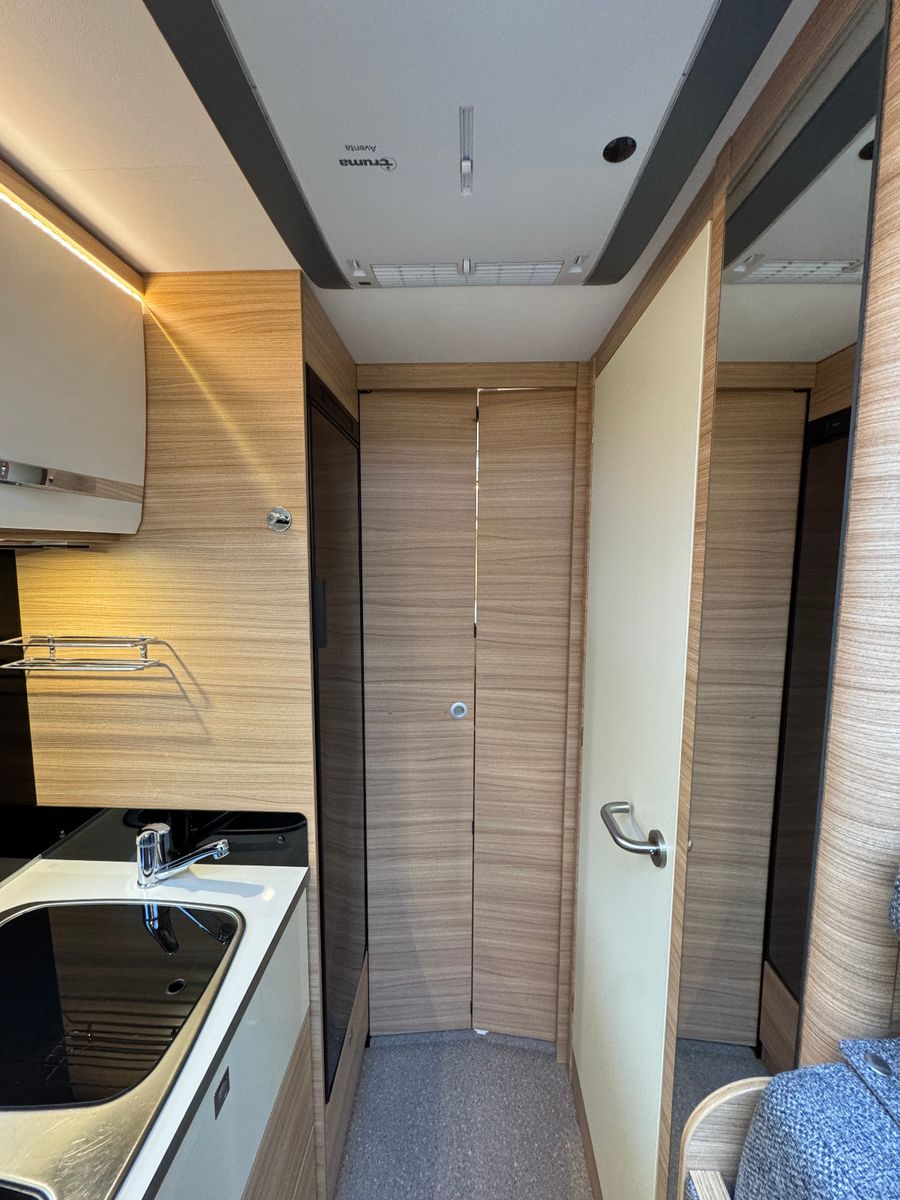 Fahrzeugabbildung Dethleffs Globebus I 006 GT PAKET WHITE 9GT SAT DACHKLIMA