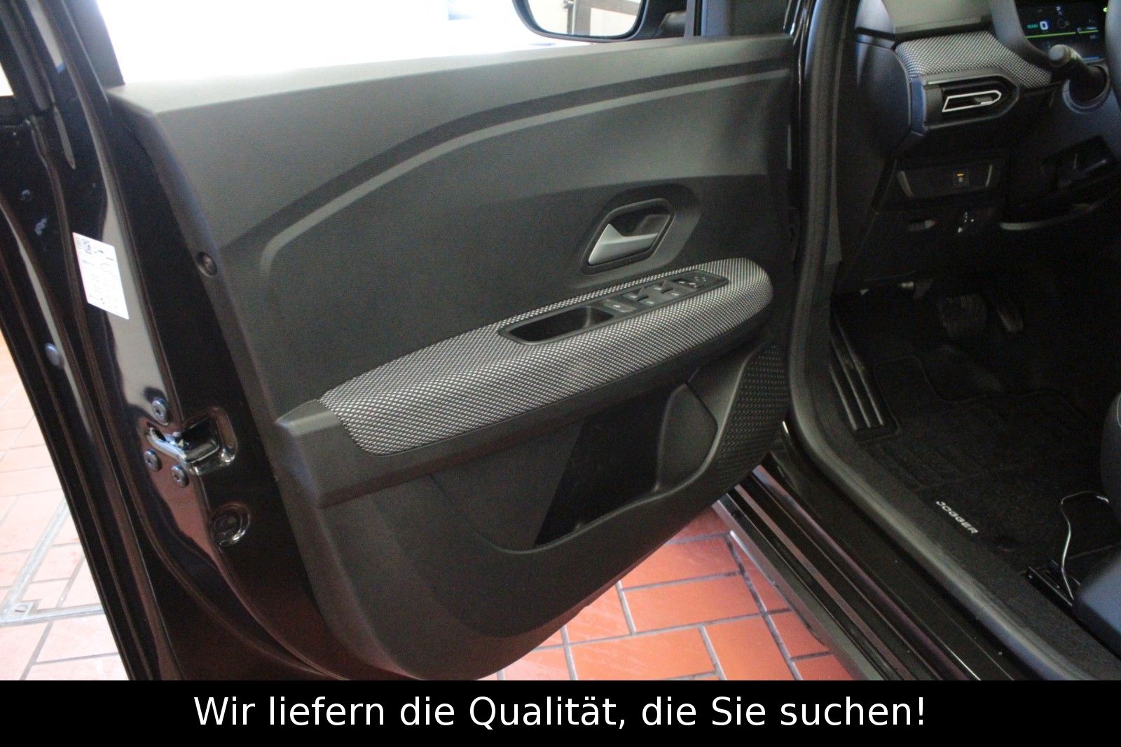 Fahrzeugabbildung Dacia Jogger Hybrid 140 Expression*7-Sitzer*