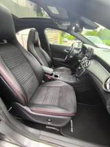 Mercedes-Benz CLA 220 CDI AMG Line AMG Line Abstandstempomat - Mercedes-Benz CLA 220: Cdi