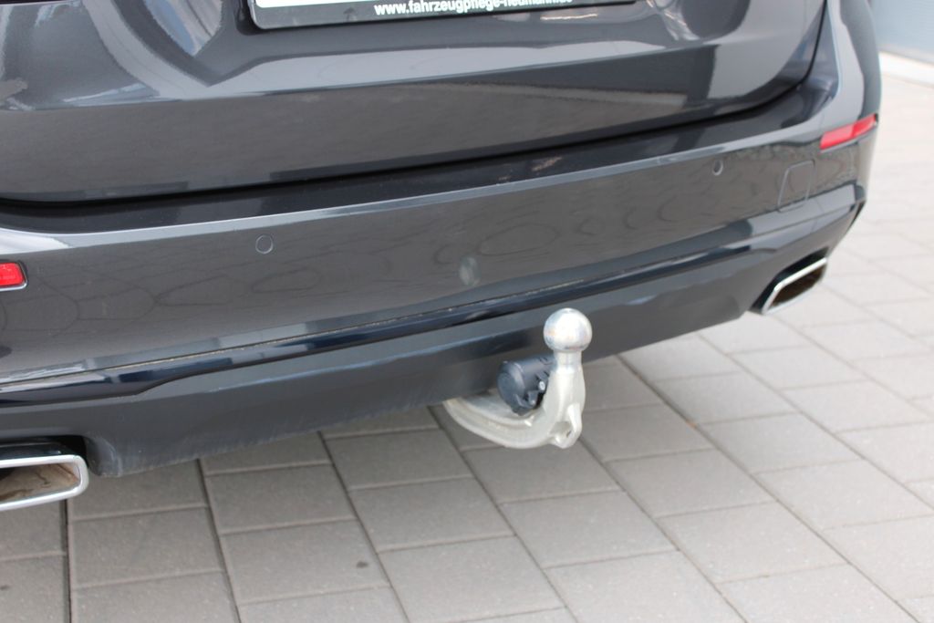 BMW 520d xDrive Touring AUT LED AHK NAVI LEDER LIVE