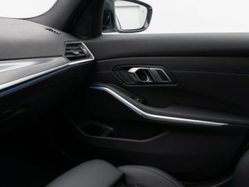 Fahrzeugabbildung BMW M340d xDr Hi-Fi M Sportfahrwerk Comfort Paket