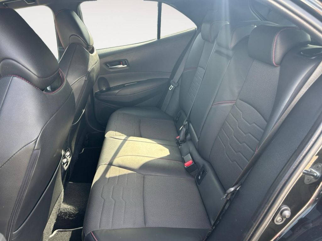 Fahrzeugabbildung Toyota Corolla 2.0 Hybrid Lounge