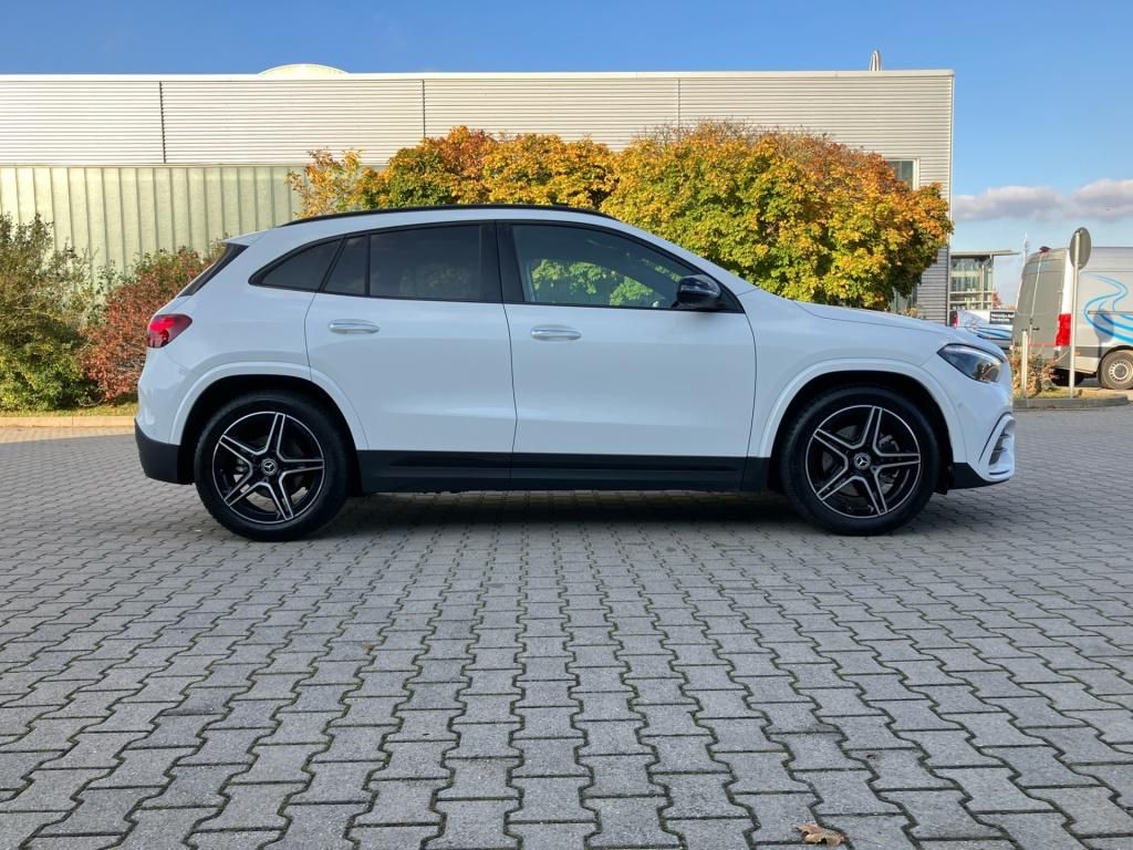 Fahrzeugabbildung Mercedes-Benz GLA 200 AMG*NIGHT*AHZV*K-GO*DISTR*DAB*RFK*LED*