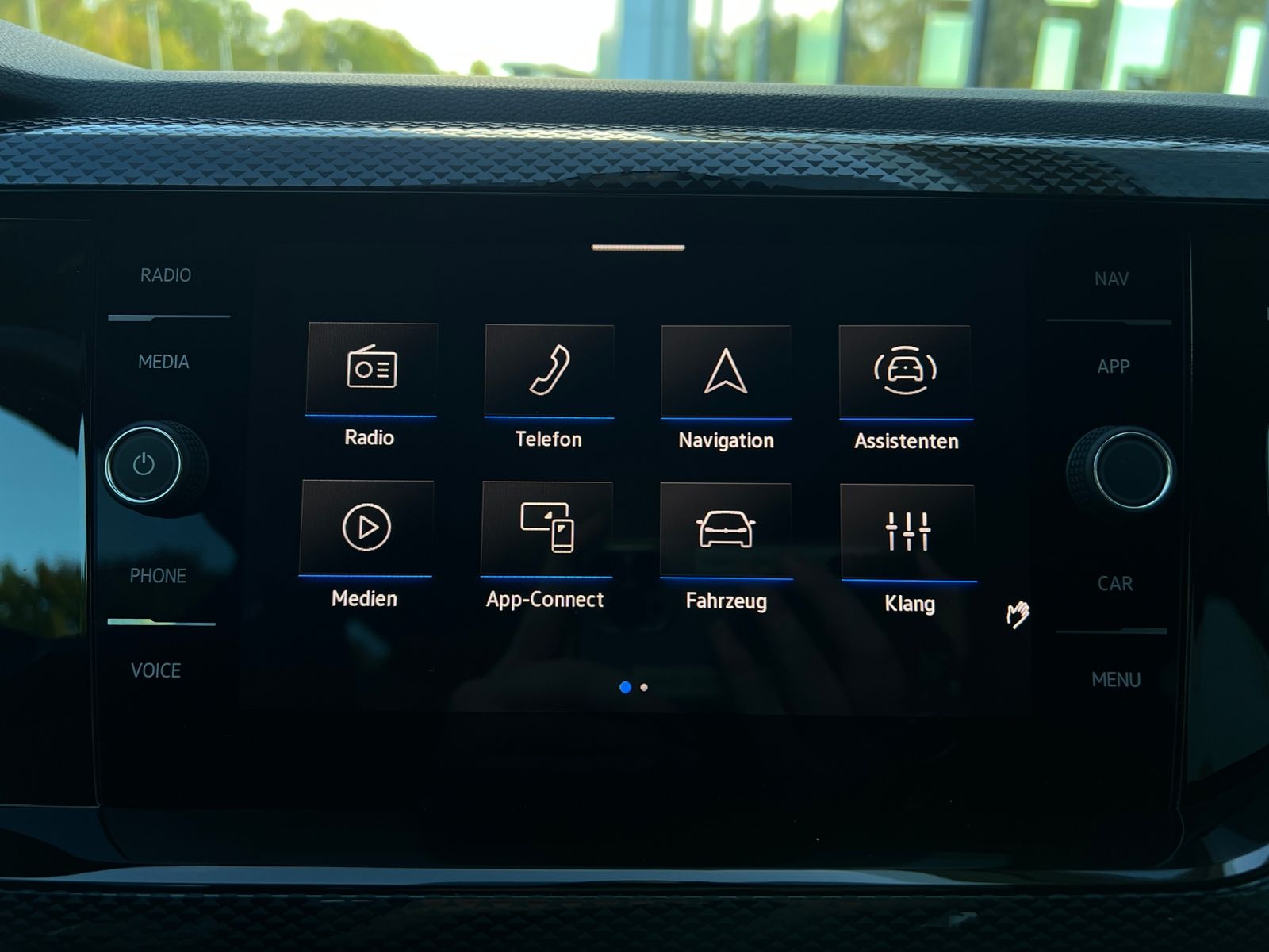 Fahrzeugabbildung Volkswagen Taigo Life 1,0 l TSI *IQ.Light, Navi, PDC, 16''-