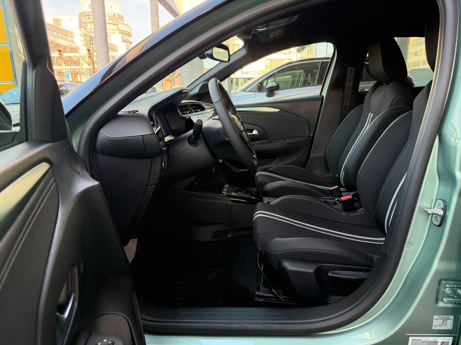 Fahrzeugabbildung Opel Corsa F YES 110PS Hybrid Automatik/LED!