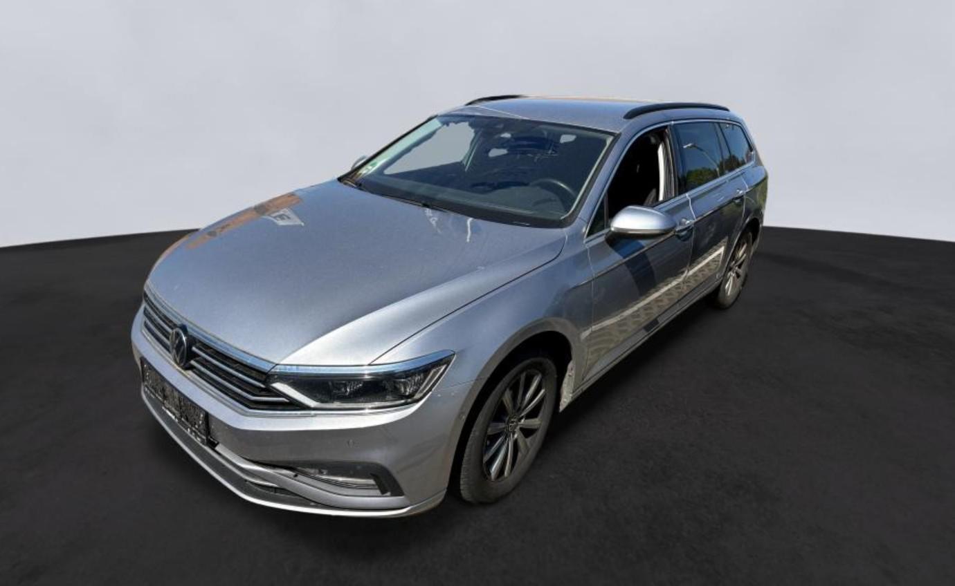 Volkswagen Passat TDI DSG ACC NAVI MATRIX H&K AHK SPURW/ H