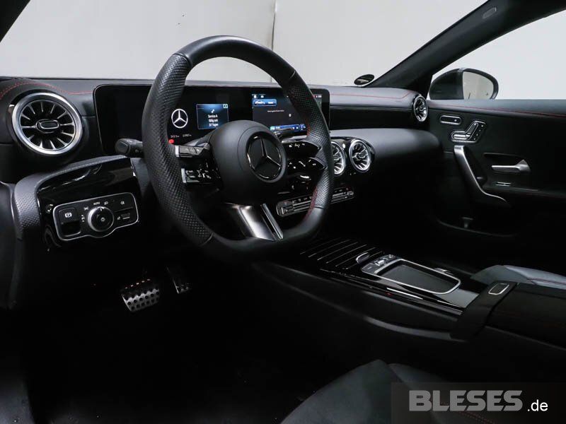 MERCEDES-BENZ CLA 200 – Bild 8