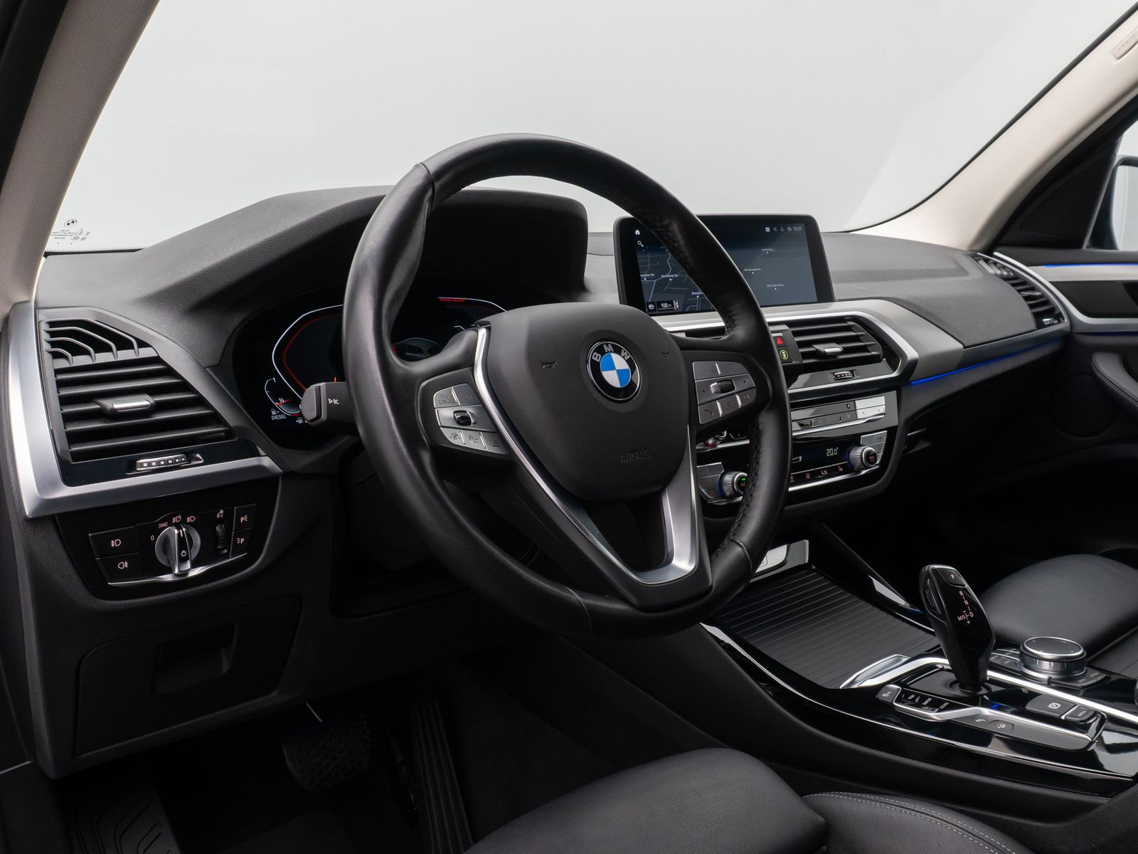 Fahrzeugabbildung BMW X3 xD20d xLine DAB HUD ACC Alarm Sportsitz 19Zol