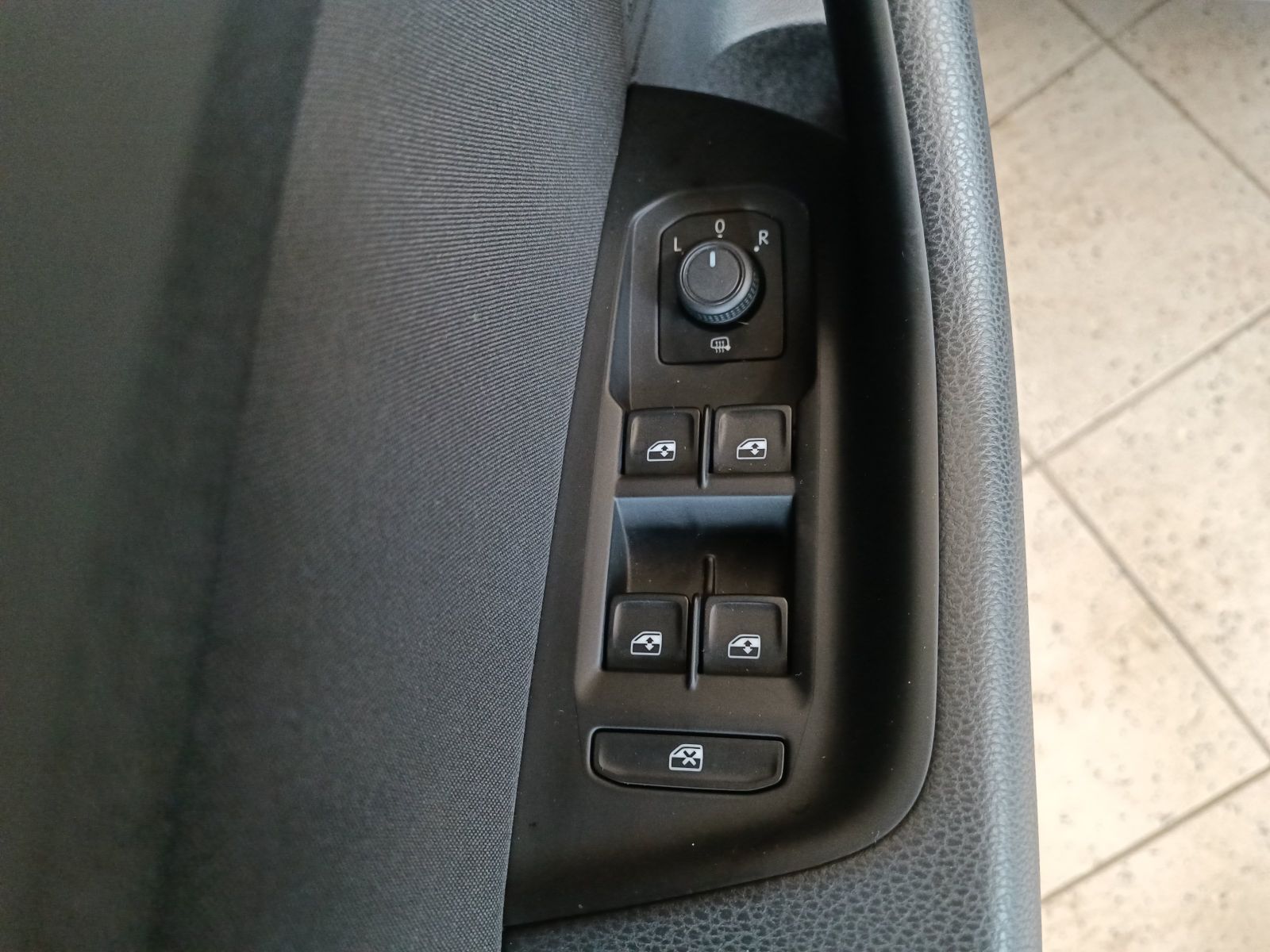 Volkswagen Passat Variant - Bild 15