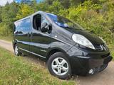 Renault Trafic EVADO *7SITZE*BETT*TISCH*8FACH*NAVI*AUTOM - Renault Trafic: 7sitzer