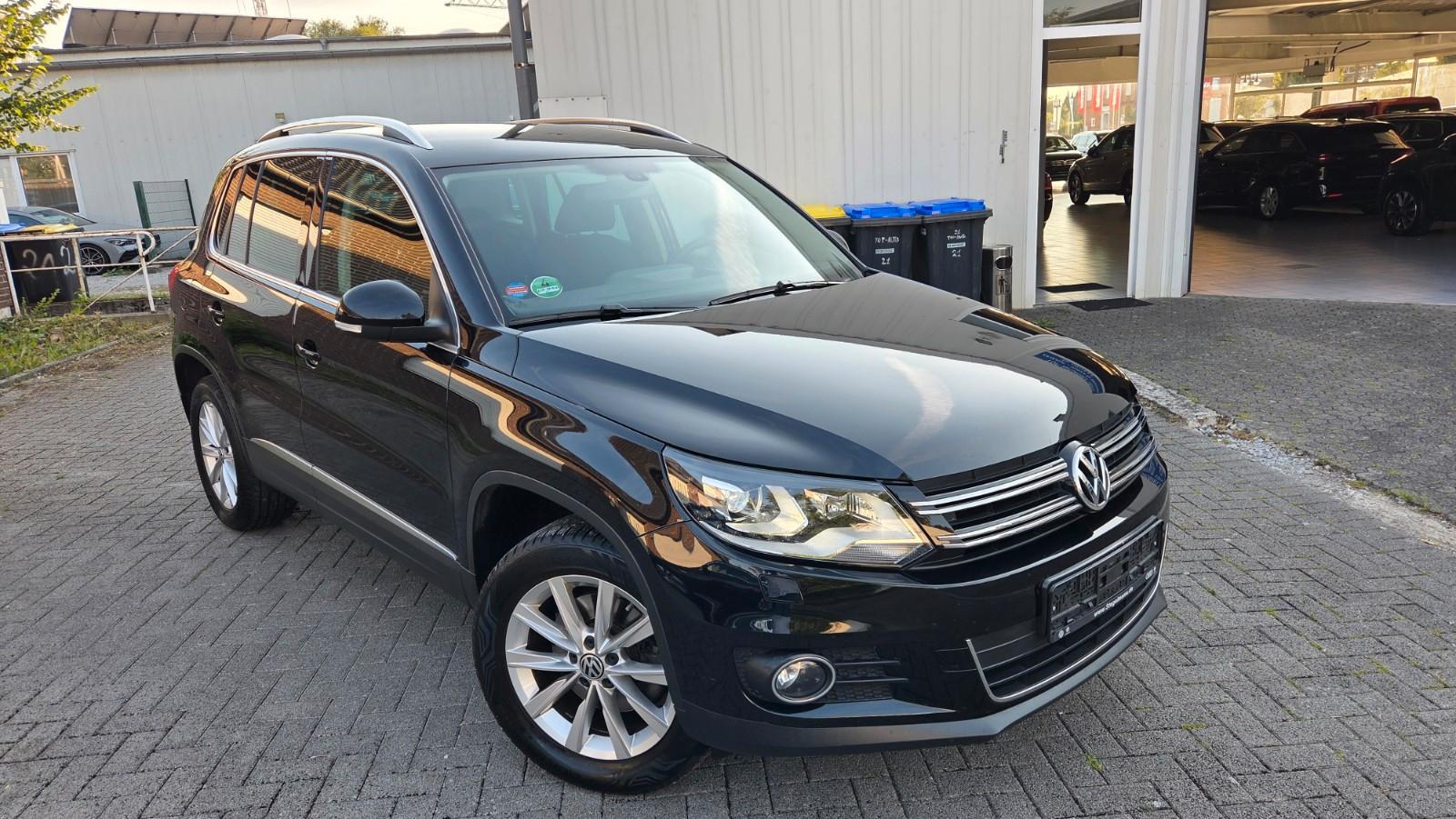 Volkswagen Tiguan Sport&Style1-HAND*LEDER+LED+KAME+NAV+AHK