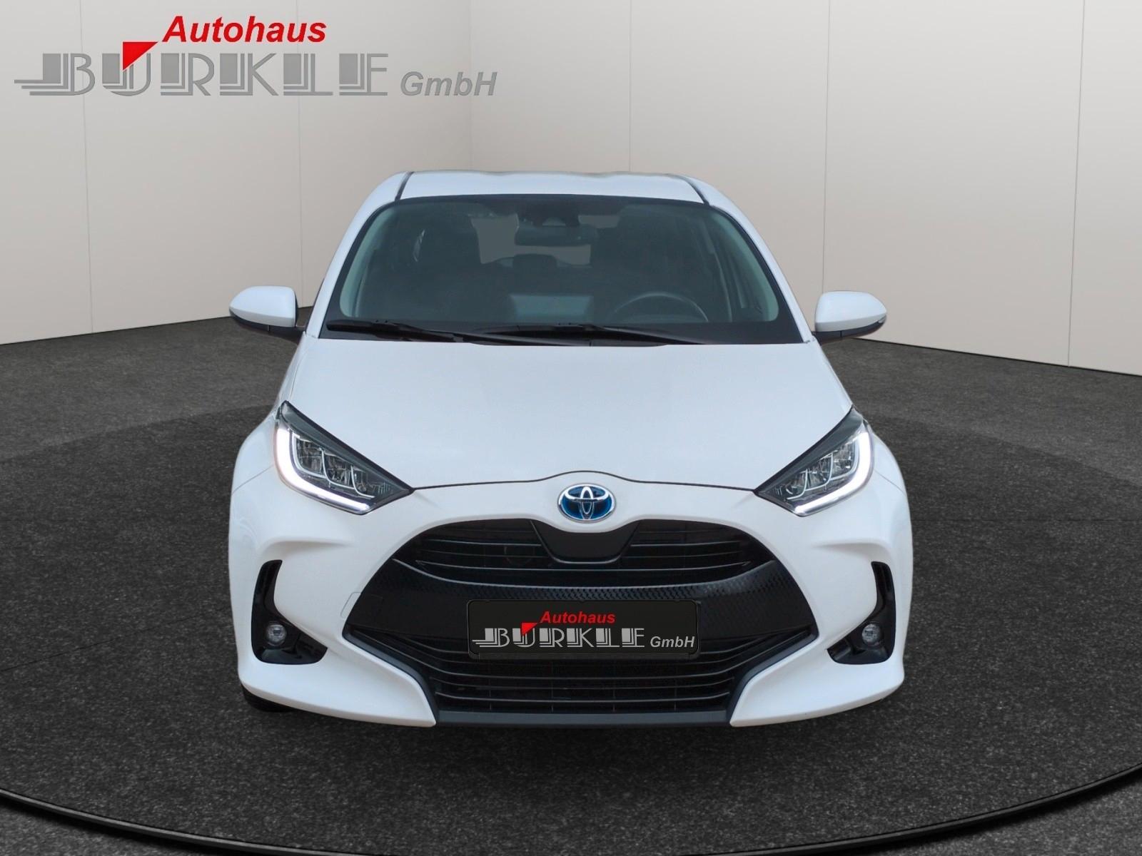 Toyota Yaris Hybrid 1.5l Team Deutschland/Allwetter/LED