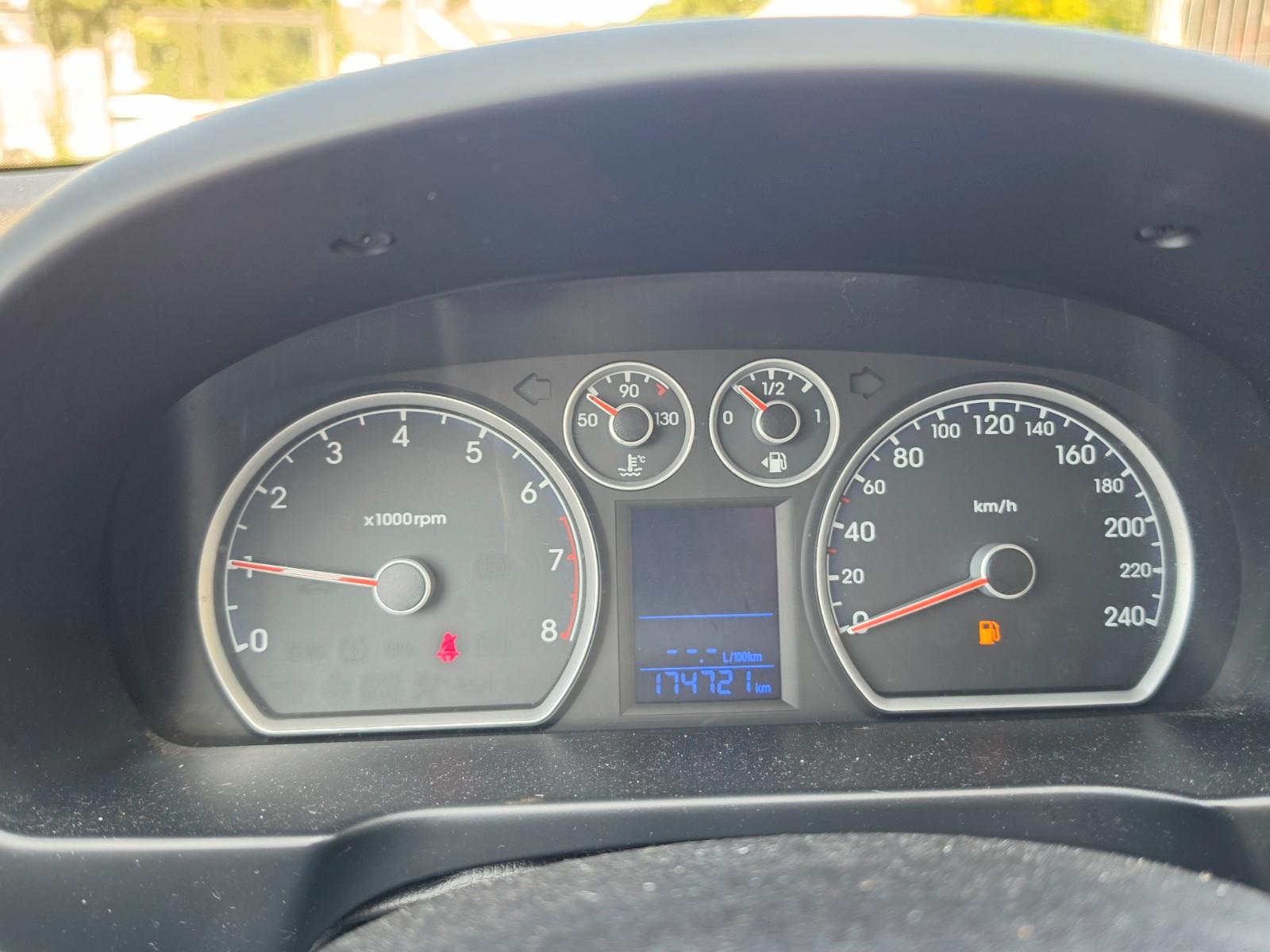 Hyundai i30 2011 — photo 9